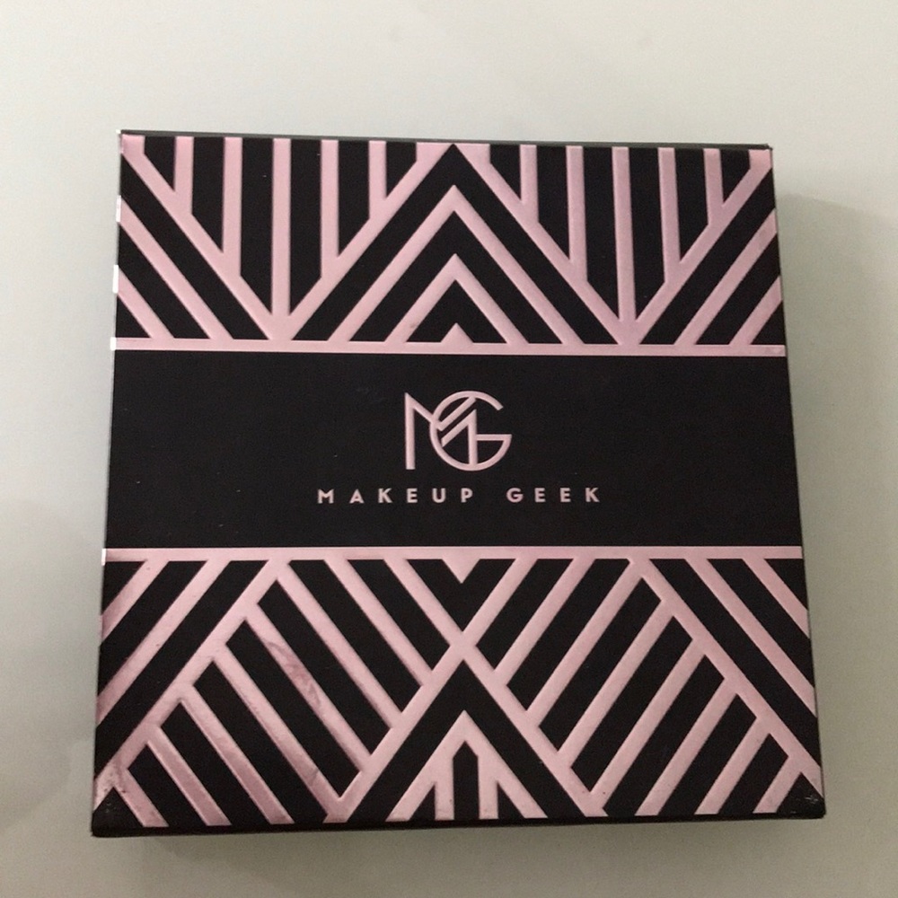 Makeup geek x manny mua